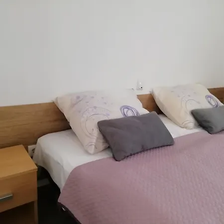 Radosic Апартаменти *