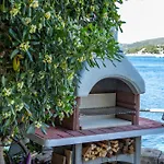Radosic Hvar Town